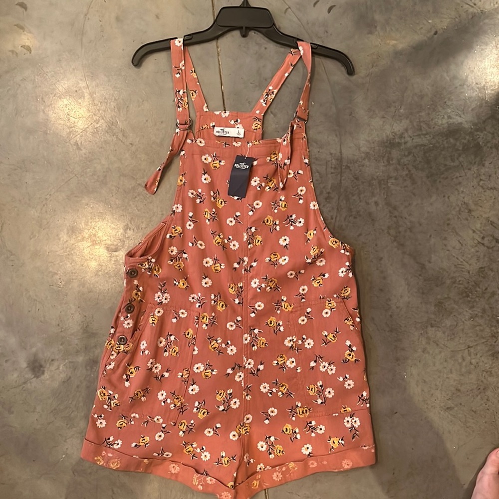 Hollister romper